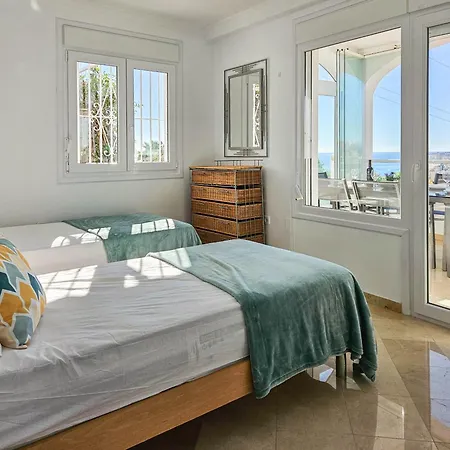 ヴィラ Three Bedroom With Private Pool In Torreblanca *