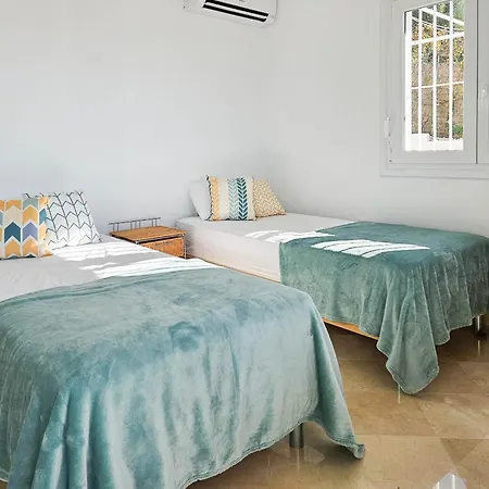 Three Bedroom With Private Pool In Torreblanca * フエンヒロラ