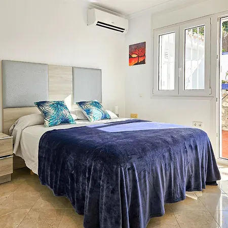 ヴィラ Three Bedroom With Private Pool In Torreblanca *