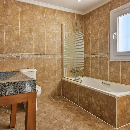 Three Bedroom With Private Pool In Torreblanca ヴィラ *