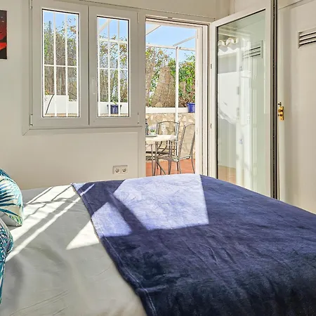 Three Bedroom With Private Pool In Torreblanca ヴィラ フエンヒロラ